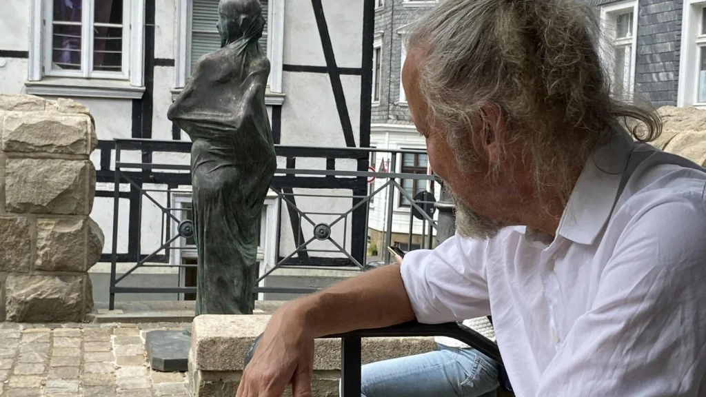 409444742 1751896948 v16 9